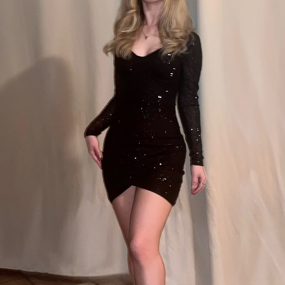 Windsor Black Sequin Dress - Picture 3 of 4